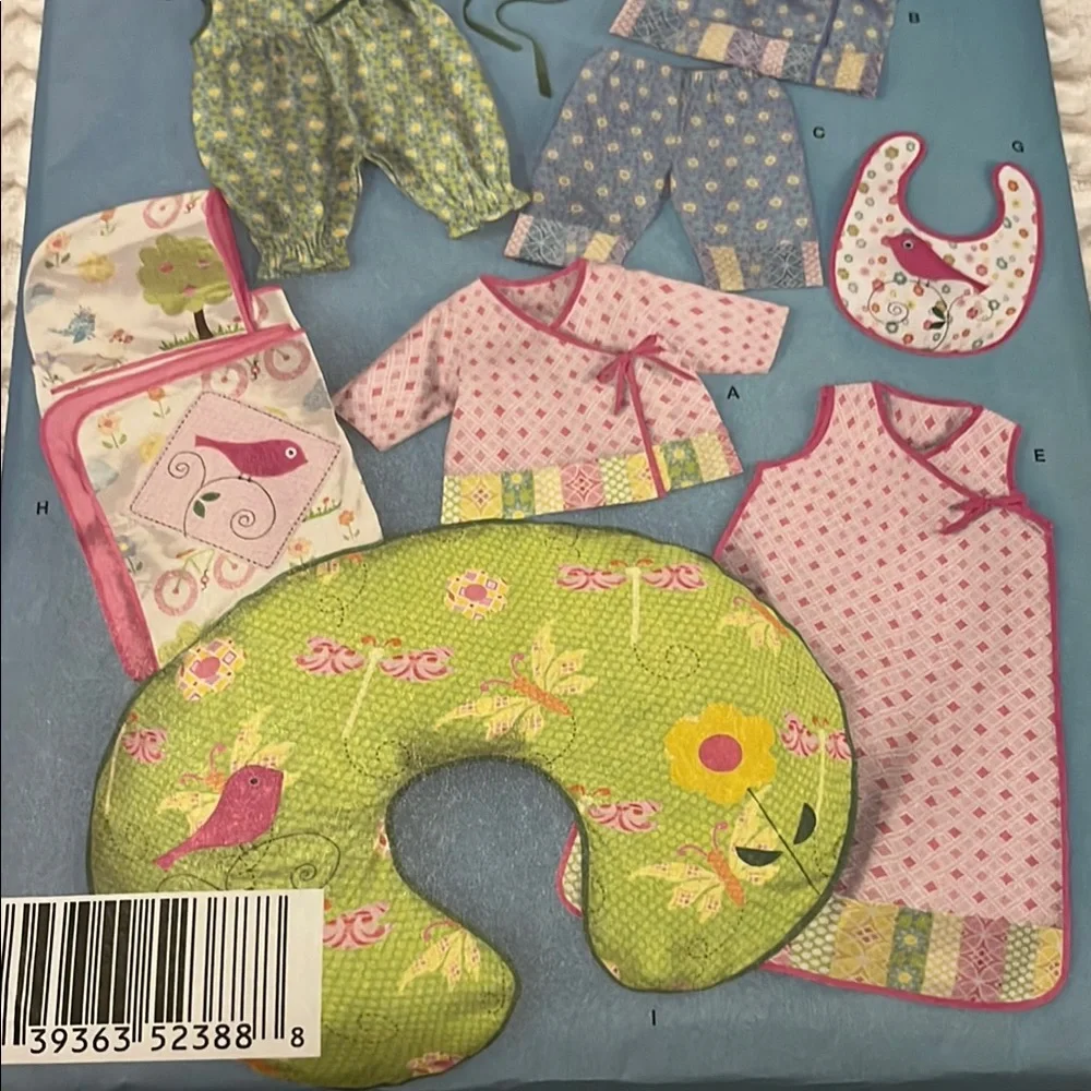 Simplicity Baby Pattern Collection - Picture 3 of 6